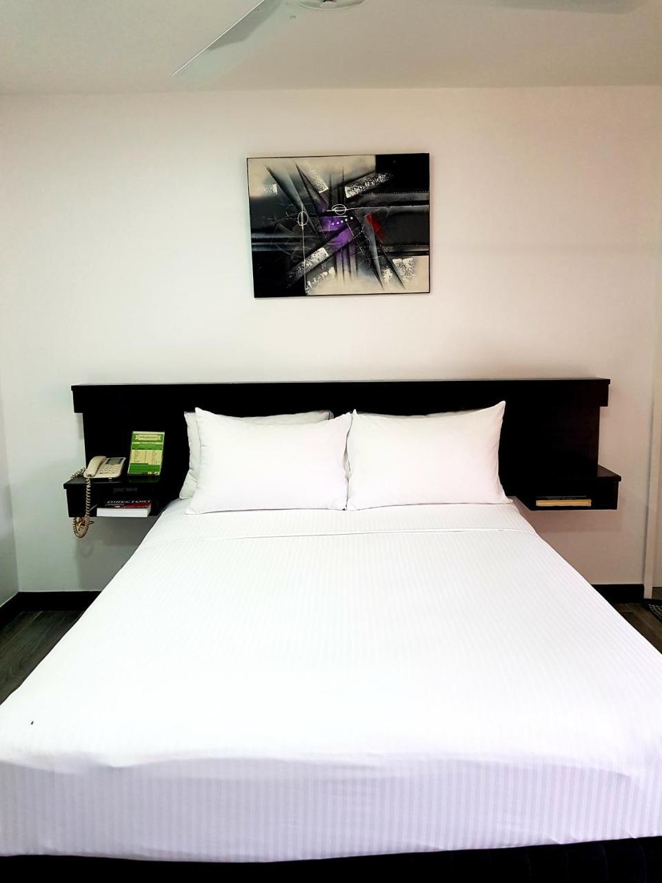 The Shady Rest Hotel Port Moresby Exteriör bild